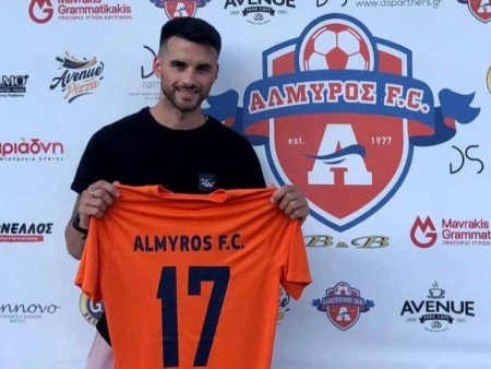 Ανανέωσε τον Πατηνιώτη ο Αλμυρός