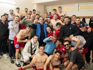 Πανσερραϊκός: Επέστρεψε στα μεγάλα σαλόνια