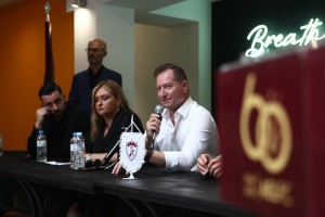 Νταβέλης: «Οργανωμένη συκοφαντική προσπάθεια να μην ανέβει η ΑΕΛ»