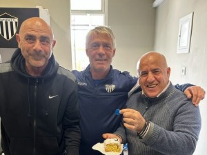 Κοπή πρωτοχρονιάτικης πίτας στην Καλαμάτα