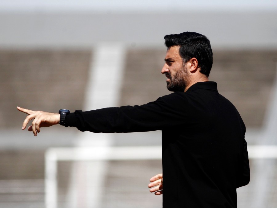 Ανέλαβε τα ηνία ο Μάγγος
