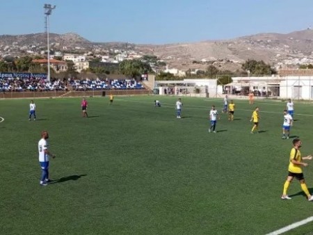 Νίκη με ωραίο ποδόσφαιρο για την Ελλάς Σύρου