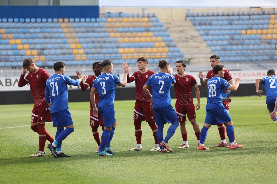 Καμπάνα δύο αγωνιστικών στον Διονέλλη