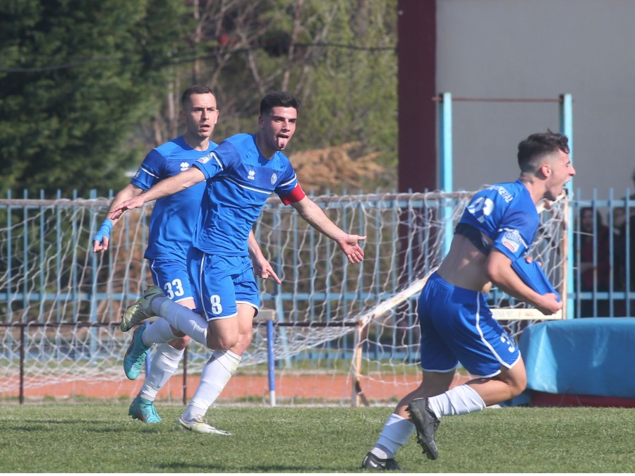 «Καθάρισε» τον Ηρακλή ο Αλμωπός