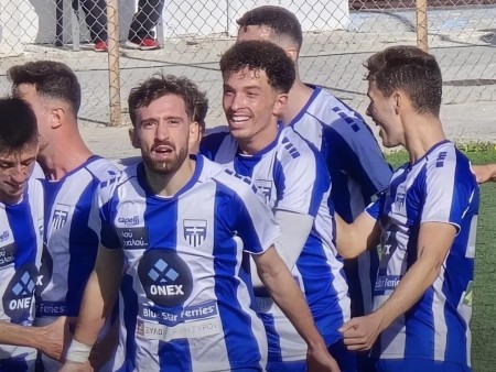 Παρέμεινε στο ρετιρέ και στο +4 η Ελλάς Σύρου