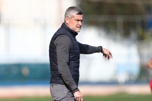 Απομάκρυνε Δερμιτζάκη ο Πανιώνιος - «Ανεξήγητα διαλυμένη ομάδα»