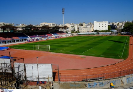 Χωρίς κόσμο στη Νέα Σμύρνη η Καλαμάτα