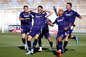 Καλλιθέα-Νίκη Βόλου 2-1: Αγχωτικό τρίποντο