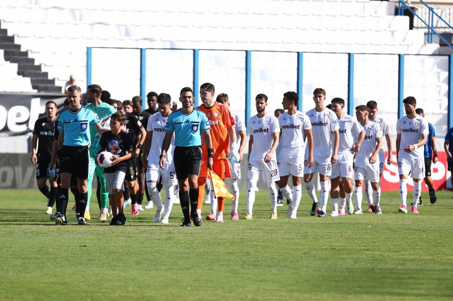 Καλαμάτα-ΑΕΛ 1-1: Πρώτος βαθμός για τους βυσσινί