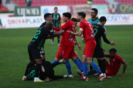 Πανιώνιος - Μαρκό 0-0: Εμεινε άσφαιρος και έχασε έδαφος!