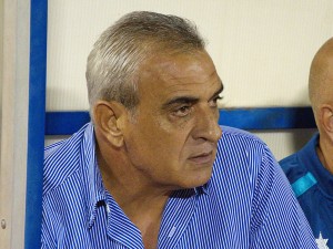 Κουρμπανάς στο τιμόνι