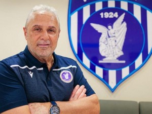 Βοσνιάδης: "Ήταν σαν να μην μπήκαμε στο δεύτερο ημίχρονο" (vid)