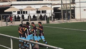 Αστέρας Σταυρού–Ελλάς Σύρου 1-3:Παραδίδει μαθήματα ποδοσφαίρου η ομάδα του Χριστοφιλέα