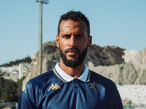 Εκπληξη με Ρομαό