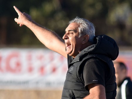 Αποχώρησε ο Κουρμπανάς