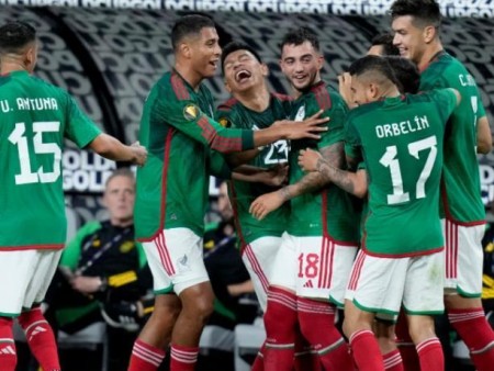 Gold Cup: Πρόκριση στον τελικό για Μεξικό και για Πινέδα