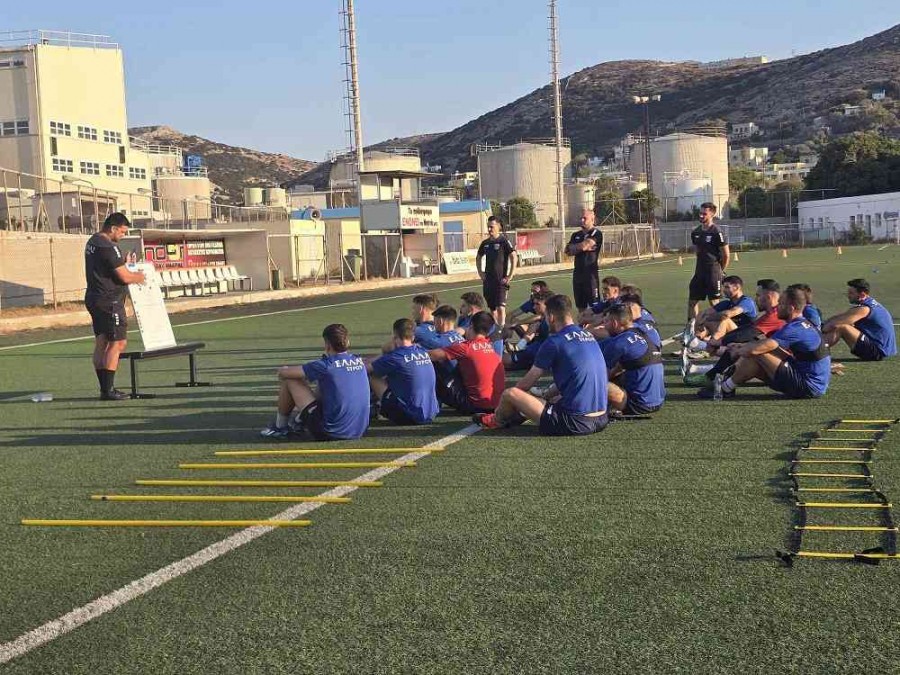 Ξεκινάει τα φιλικά παιχνίδια η Ελλάς Σύρου