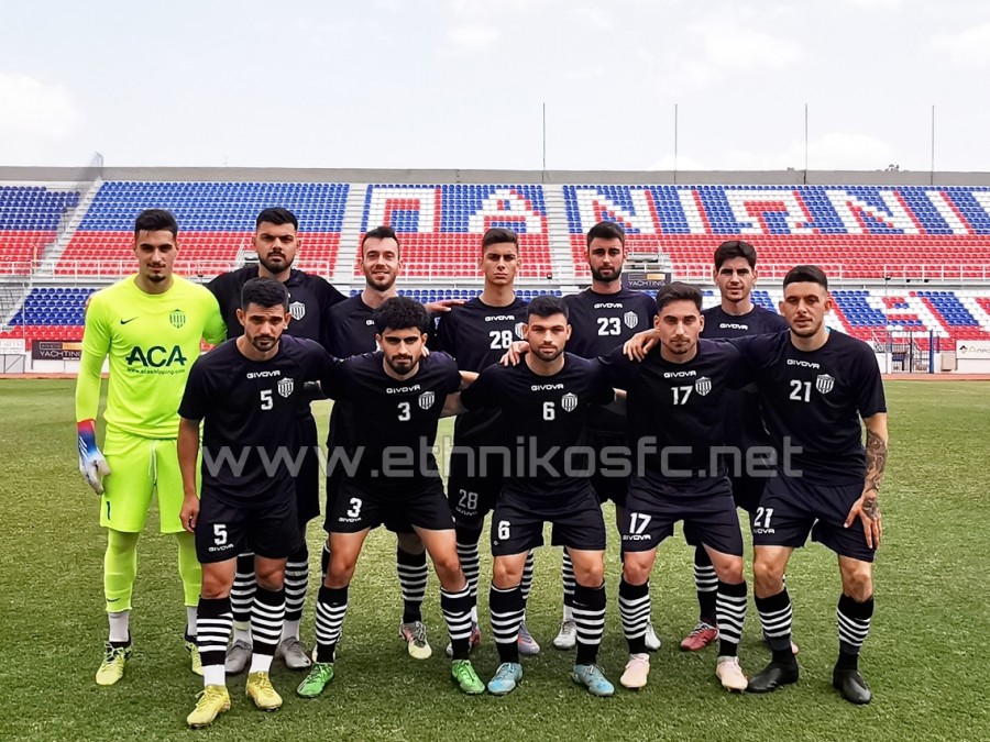 Τρεις ανανεώσεις στον Εθνικό
