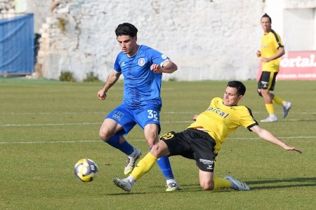 Πρώτη νίκη στα playoffs για τη Νίκη Βόλου