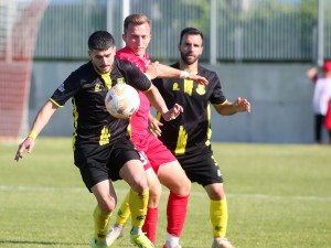 Στα κόκκινα παρά την ισοπαλία ο Καμπανιακός και η Αναγέννηση Καρδίτσας