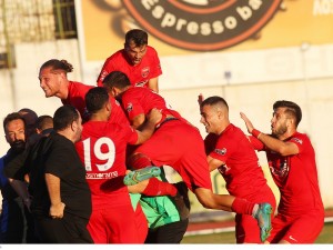Πέρασε από τη Θήβα με αυτογκόλ και 10 παίκτες ο Πανιώνιος!