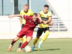 Πρώτη αποστολή για Δερμιτζάκη