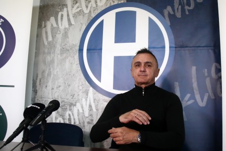 Τέλος ο Βίγκνιεβιτς