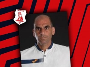 Στον Πανσερραϊκό ο Σιδερίδης