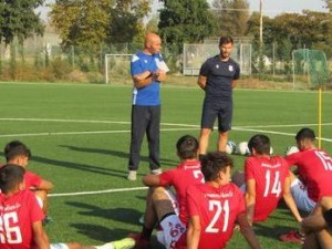 Πανσερραϊκός Κ19: Ο προπονητής και η ομάδα