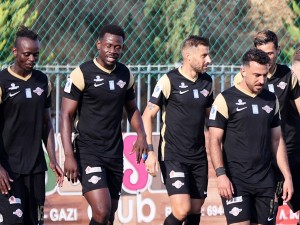 Βαθμό στο φινάλε ο Απόλλων Σμύρνης κόντρα στον Αλμυρό